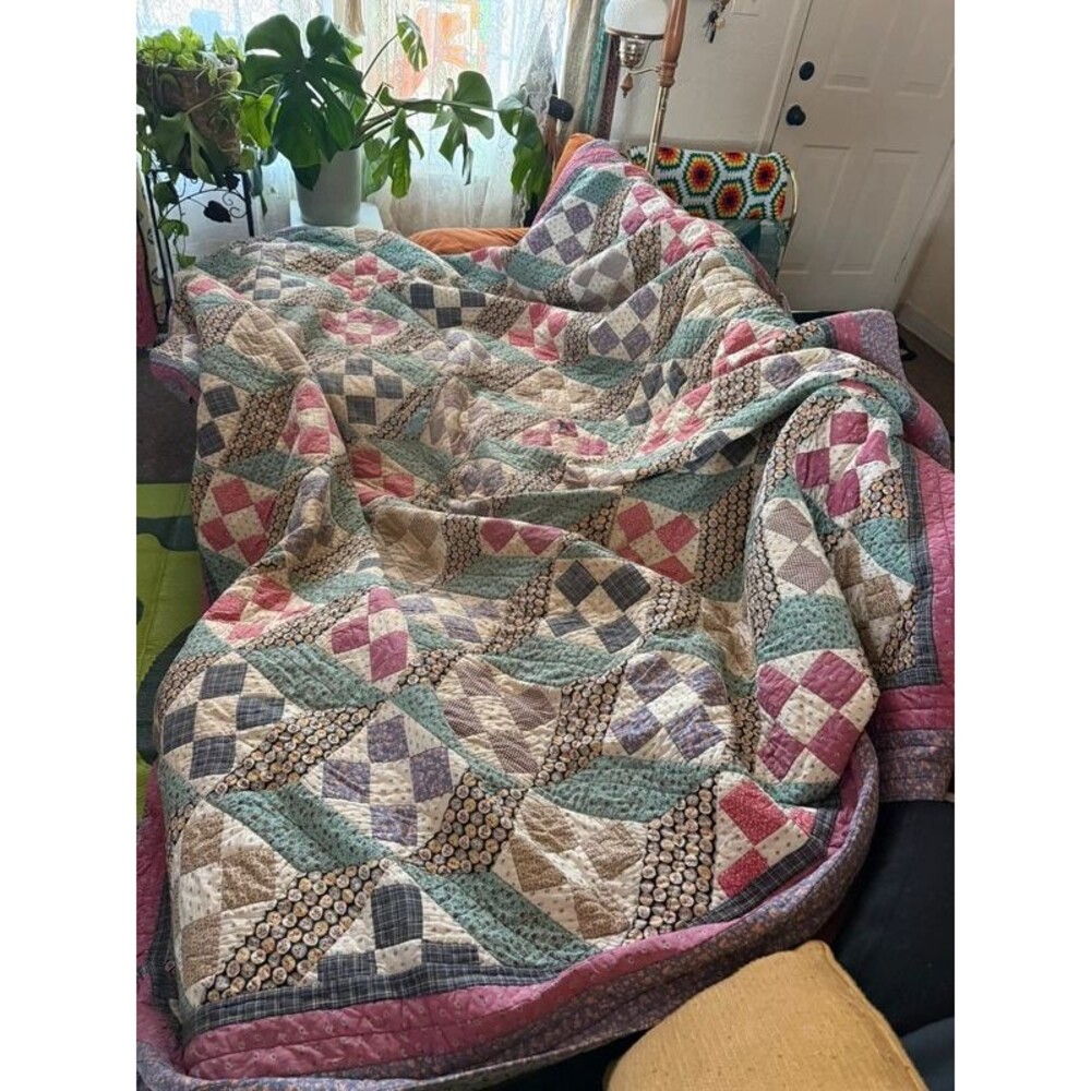 Vintage King Patchwork Quilt + Matching Shams